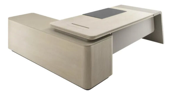 Executive Desk Practika